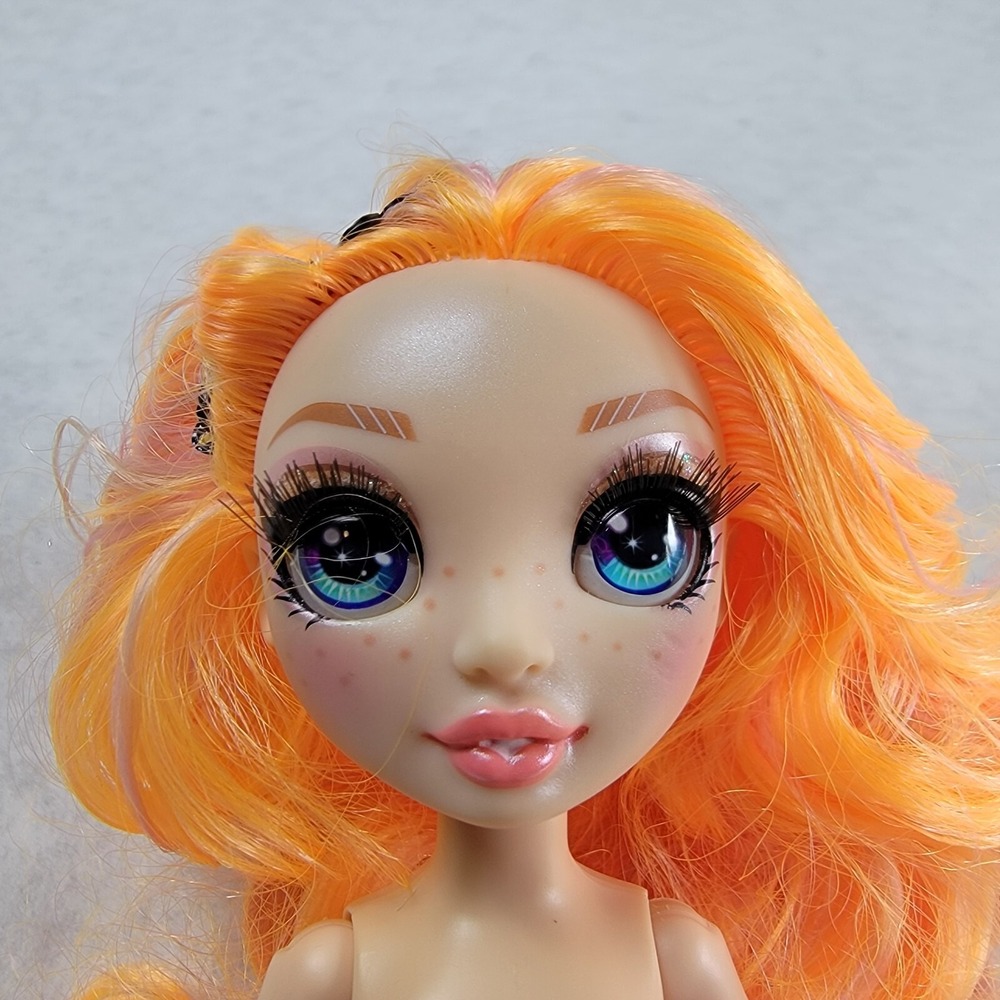 Rainbow High Poppy Rowan Orange Butterfly Doll Accessories Rainbow Surprise - Picture 5 of 8